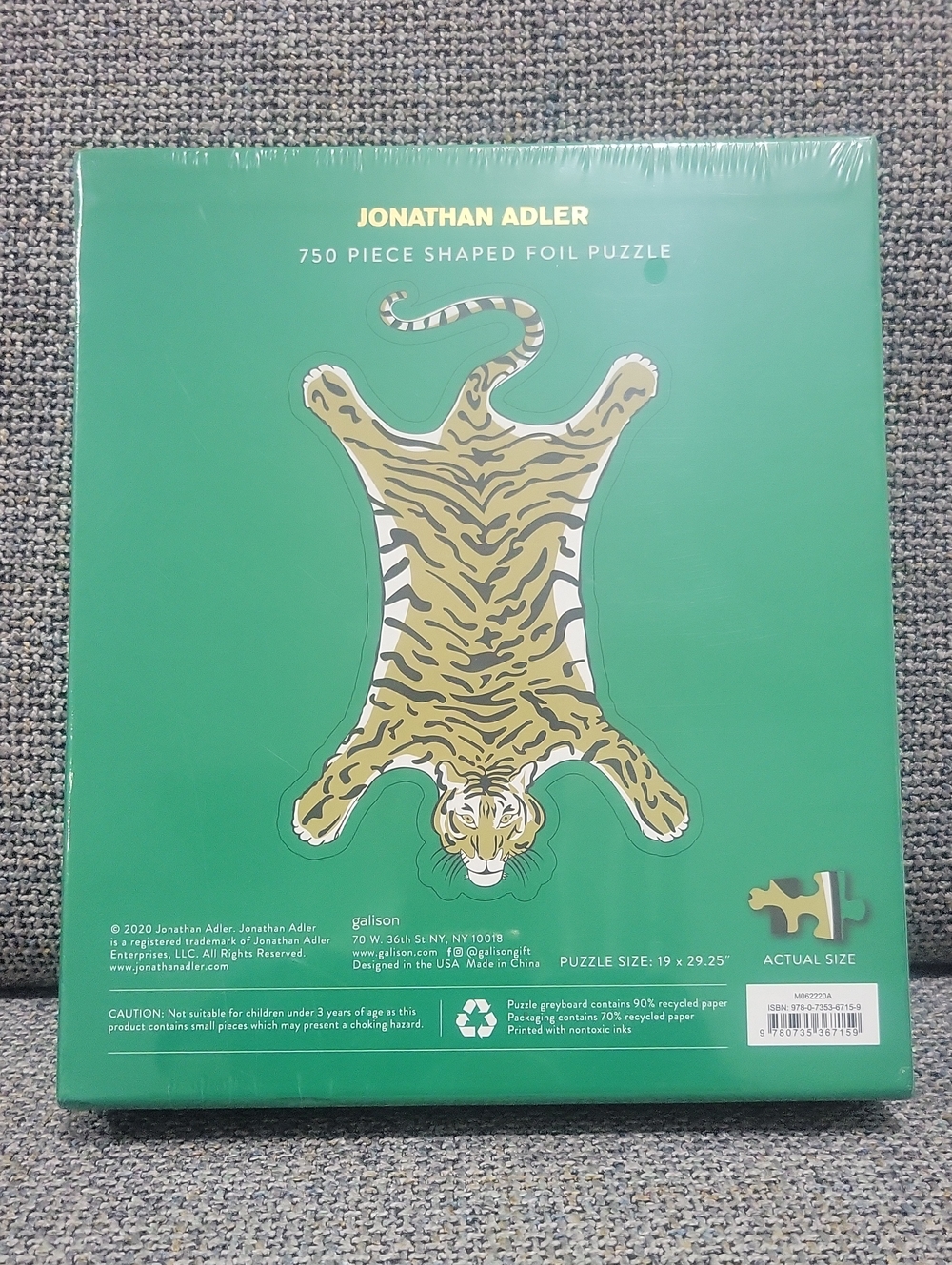 JONATHAN ADLER Safari 750-Piece Shaped Foil Puzzle - Picture 3 of 10